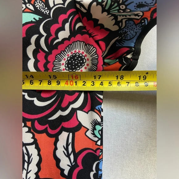 Simone short sleeve  vibrant floral mural print dress Sz XS - Picture 10 of 10